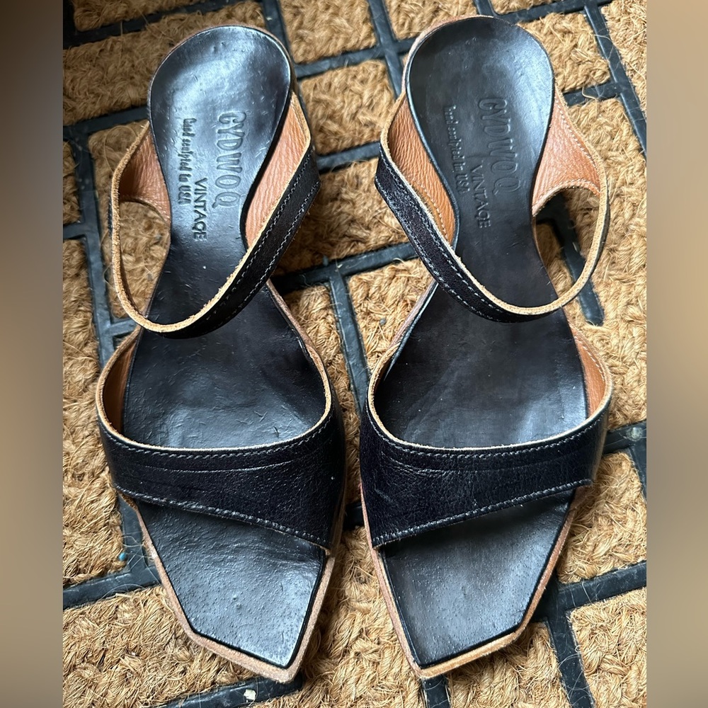 Cydwoq Vintage shoe, size 36 - Picture 2 of 7